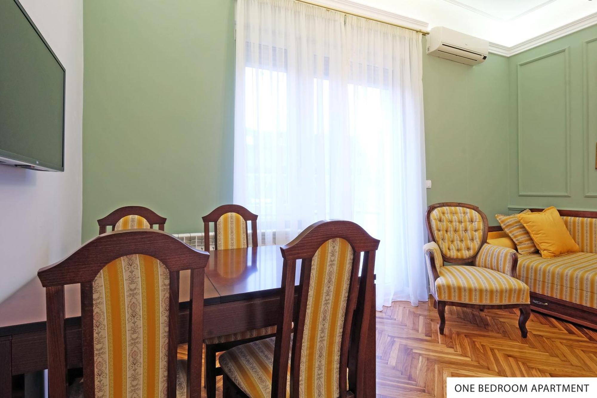 Downtown Belgrade Apartments Bagian luar foto